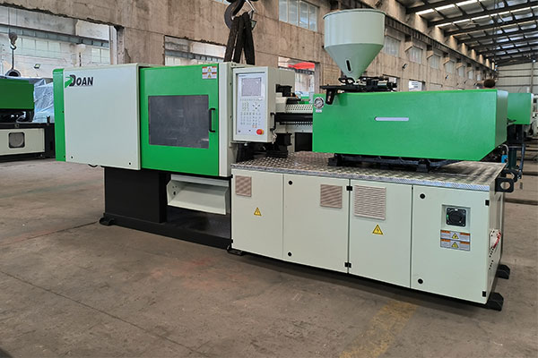 DA2000 V6 Injection Molding Machine